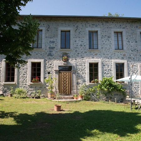 Les Ondines Hotel Gembrie Bagian luar foto