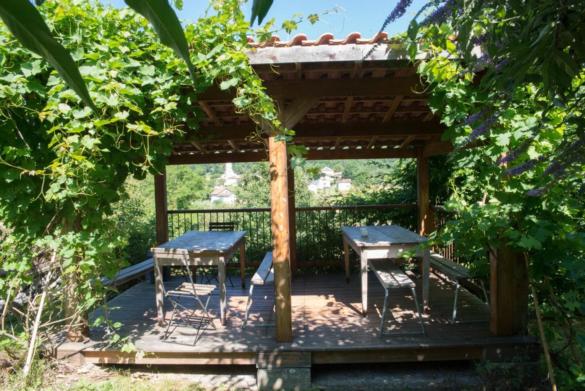 Les Ondines Hotel Gembrie Bagian luar foto