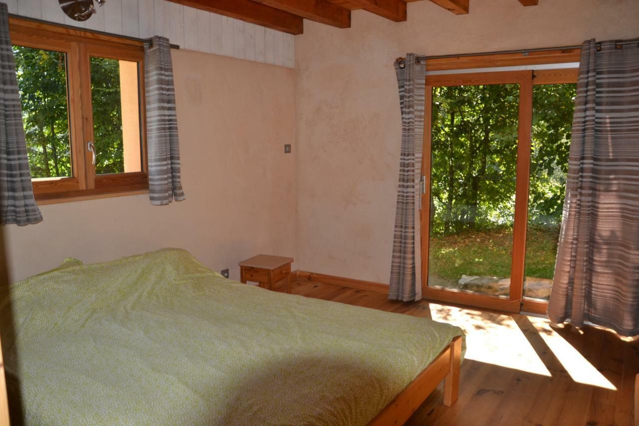 Les Ondines Hotel Gembrie Bagian luar foto
